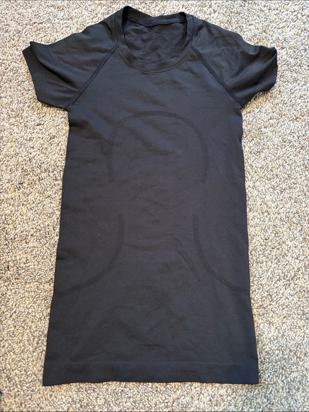 Lululemon Swiftly Tech Short Sleeve size 0
